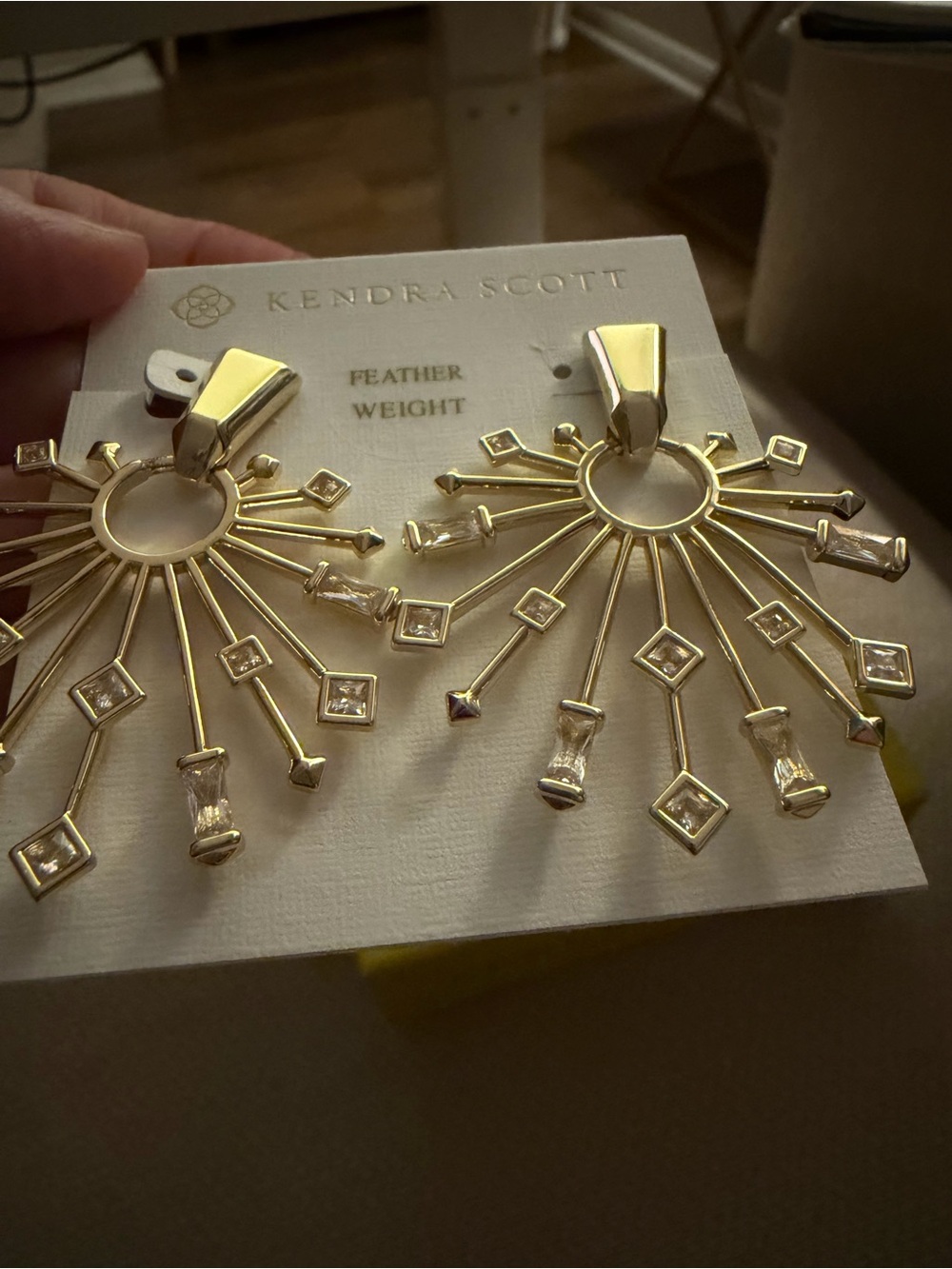 Kendra Scott “Sydney” Feather Weight Drop Earrings - Picture 2 of 2